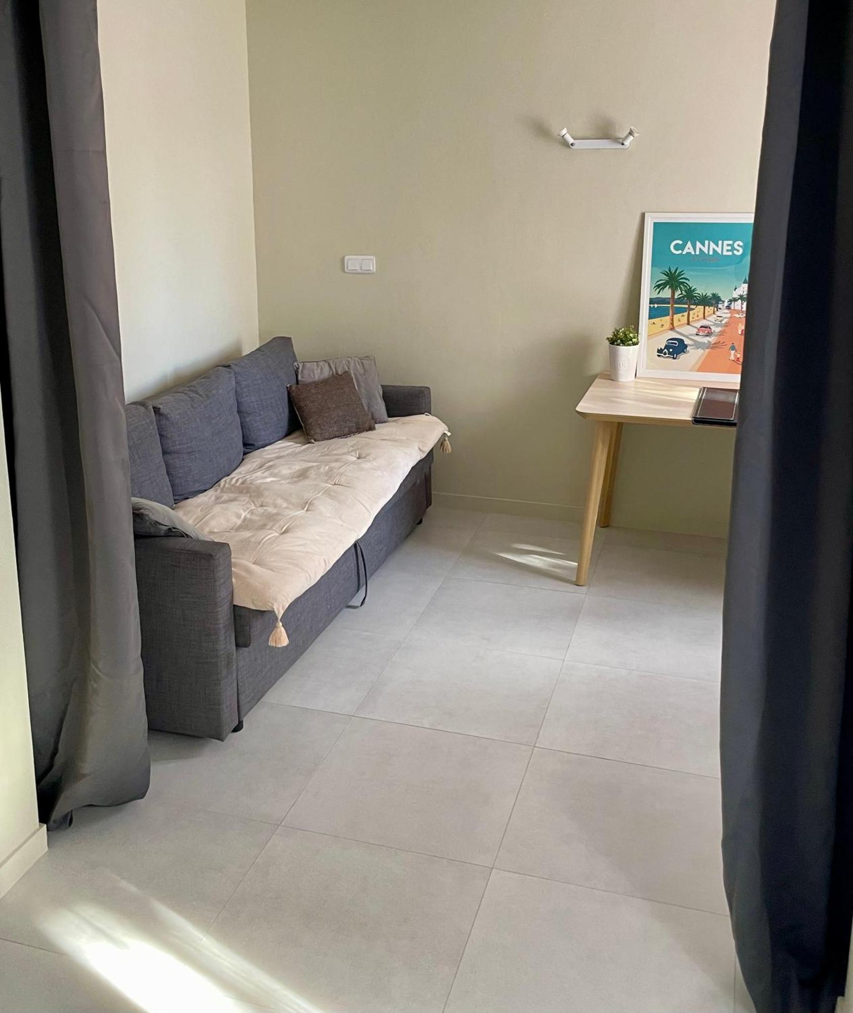 Side - - Entier Apartment Port-de-Bouc